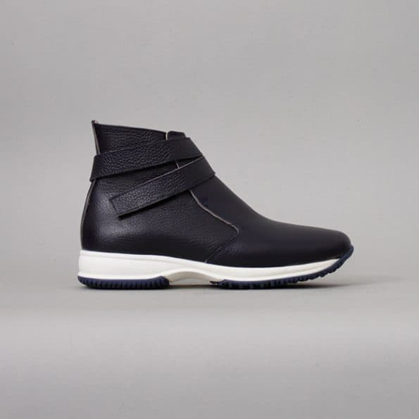 بوت اسپرت زنانه کد 4425