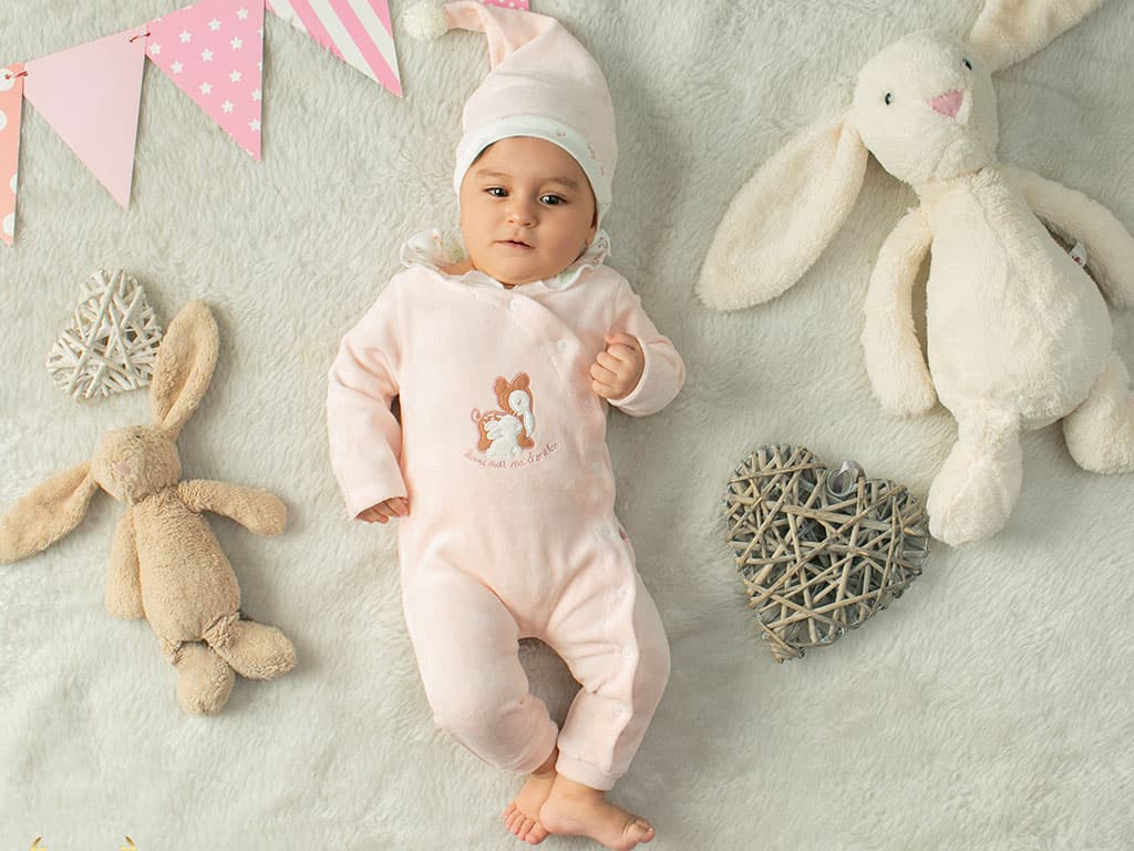 سرهمی مخمل با کلاه نوزادی طرح آهو دانالو Danaloo