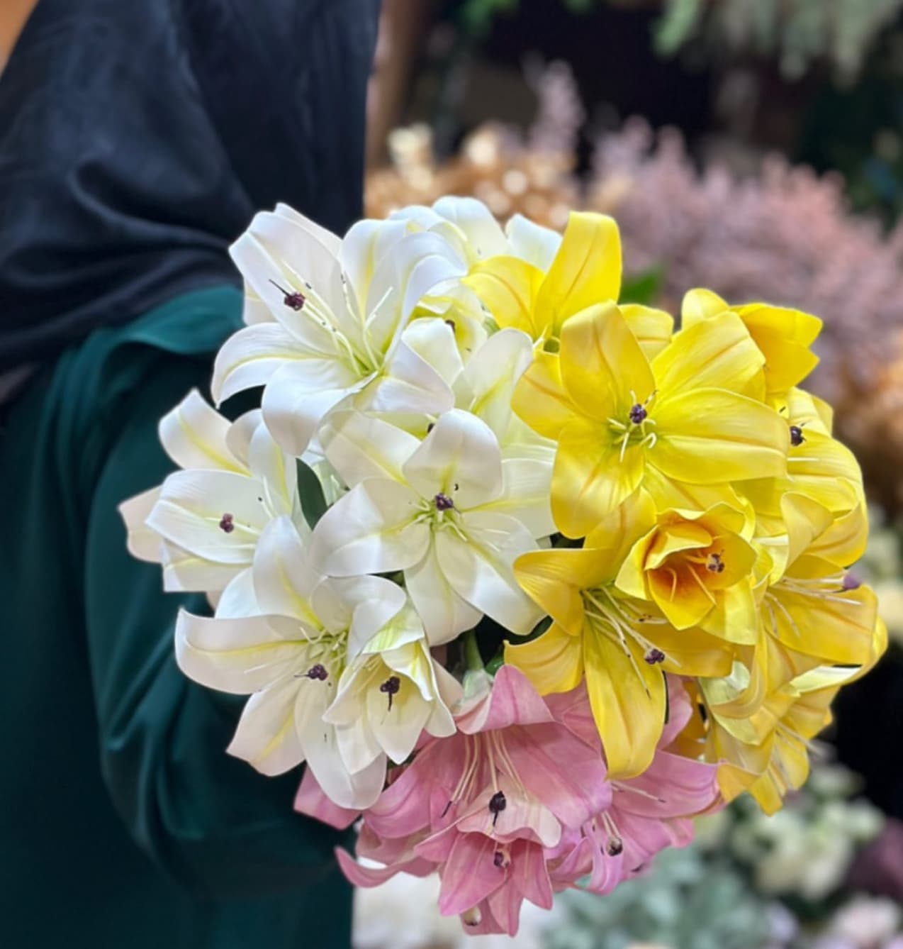 گل مصنوعی وارداتی بوته لیلیوم کد20612