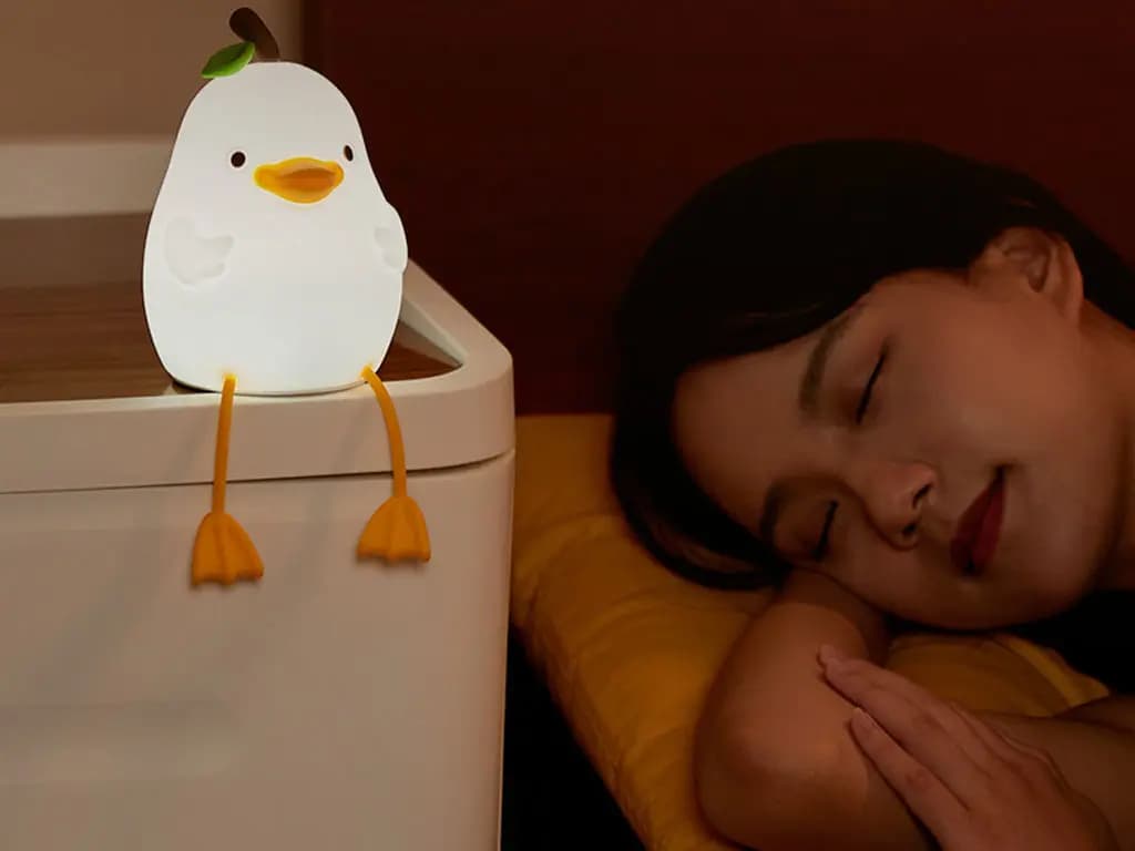 چراغ خواب فانتزی رومیزی شارژی رانمِی Runmei Xiaoyali Intelligent Voice Silicone Lamp YL818