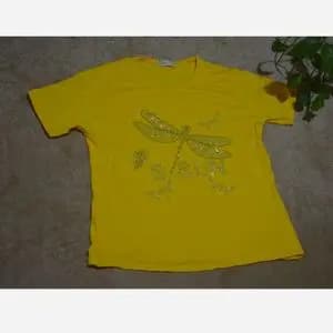 تیشرت زنانه نگین دار سنجاقک زرد کد 01