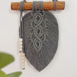 تک برگ مکرومه طرح لوزی با مهره چوبی