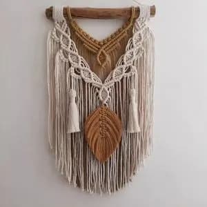 دیوارکوب مکرومه طرح آویز فانتزی با برگ و منگوله