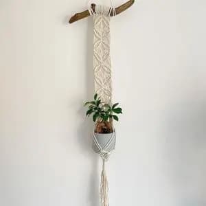 اویز گلدان مکرومه بافی طرح گل اناری