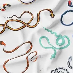 پارچه لباسی زنانه پارچه الف مدل کرپ بوگاتی طرح پوست ماری کد 4011192