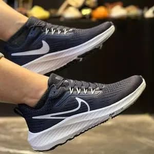 کفش نایک ایر زوم مردانه رنگ سورمه ای