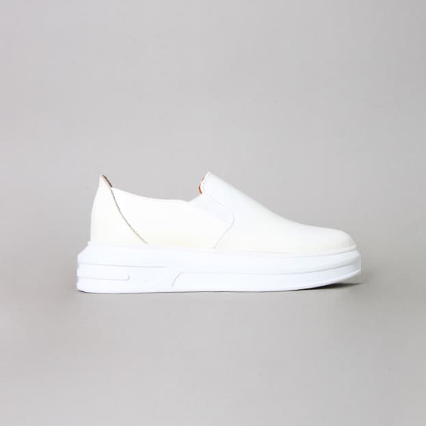 کفش اسپرت بدون بند زنانه رنگ سفید