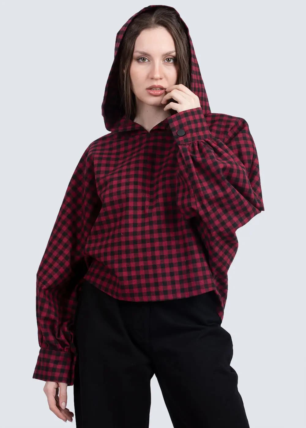 پانچو کلاهدار زنانه اینو