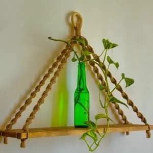 دیواراویز شلف چوبی مکرومه طرح ملکه