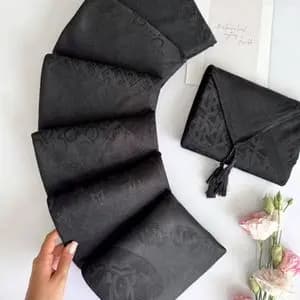 شال ژاکارد مشکی هانا