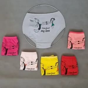 شورت زنانه نخ پنبه ای رنگی سایز سه ایکس لارج با چاپ کارتونی پک 6 عددی