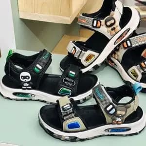 صندل بچگانه طرح mr bone برند winstar کد 4020703