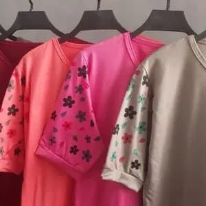 تیشرت زنانه نیم آستین گلدار کد 01