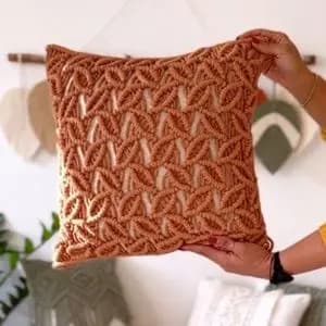 کاور کوسن مکرومه با پارچه طرح نفس