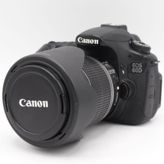 دوربین دست دوم CANON 60d kit 18-200 is (19000 شات)