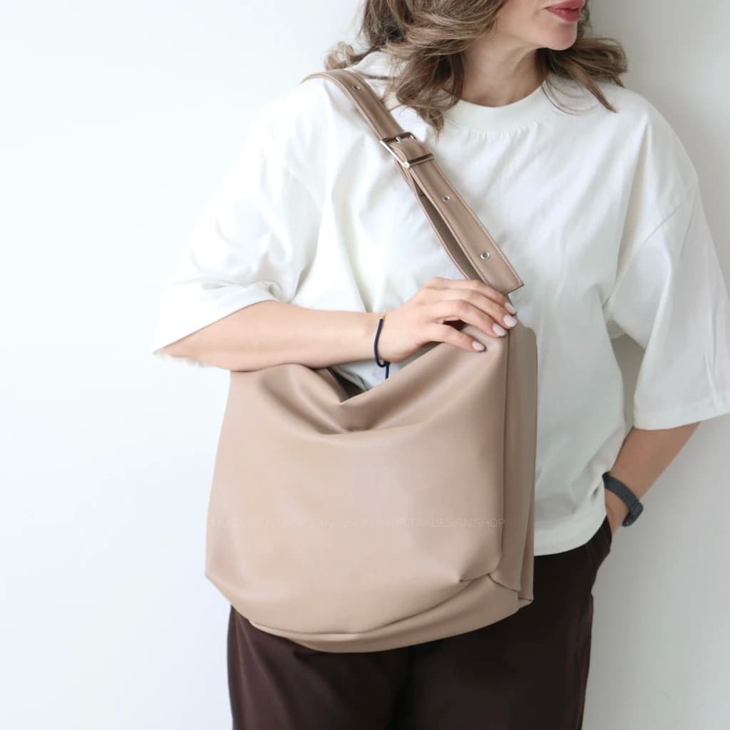 کیف زنانه بزرگ مدل رایلی