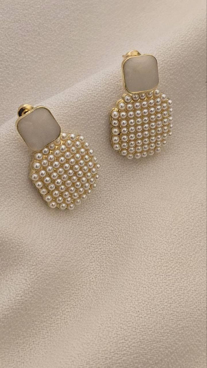 گوشواره مروارید و مربع