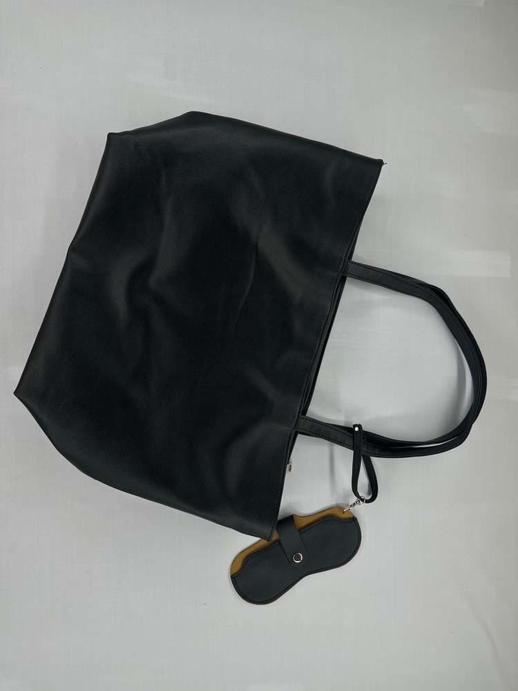 کیف بزرگ عینکی