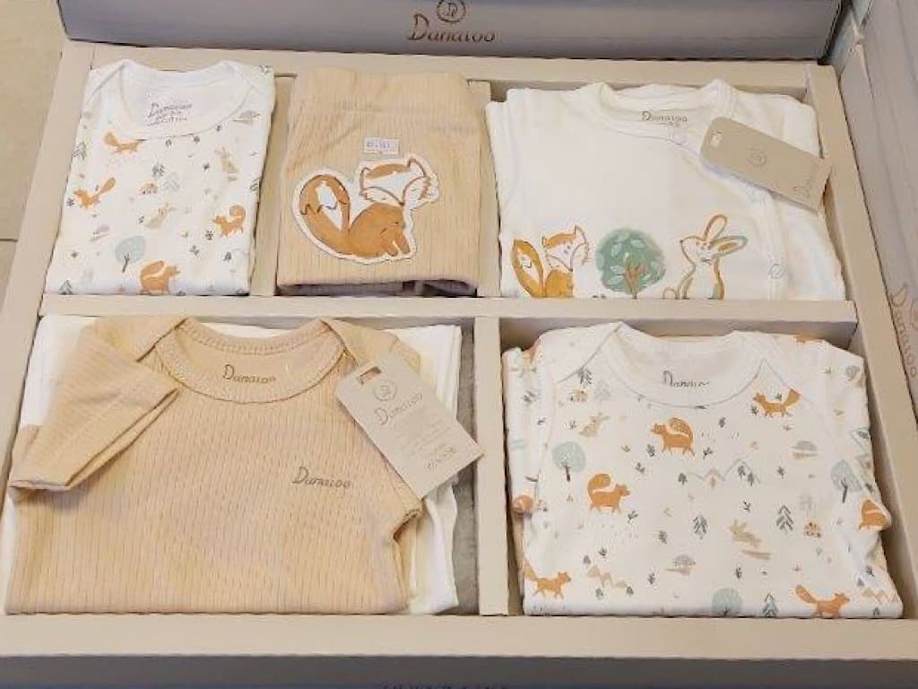 ست بیمارستانی 19 تکه نوزادی دخترانه طرح روباه و خرگوش دانالو Danaloo