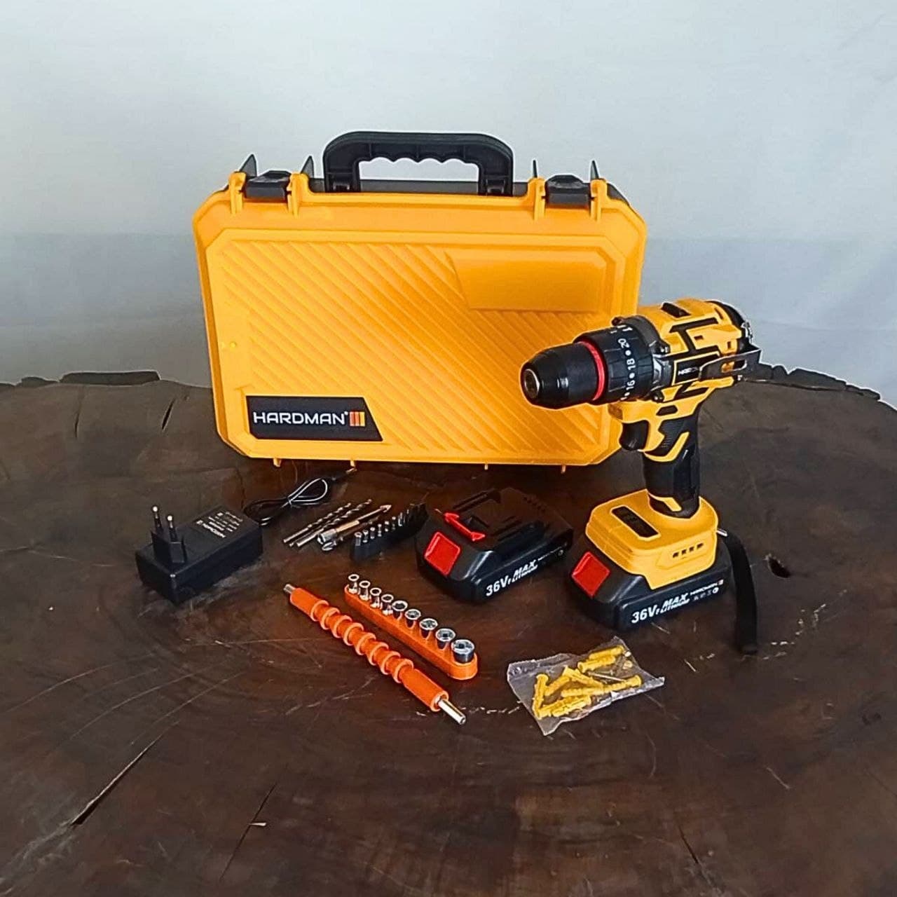 دریل شارژی 36 ولت براشلس چکشی دو باتری طرح دیوالت مدل 2107