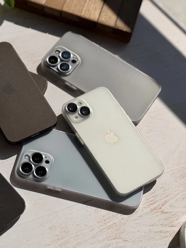 قاب گوشی آیفون Ultra-Thin Matte Case با محافظ لنز