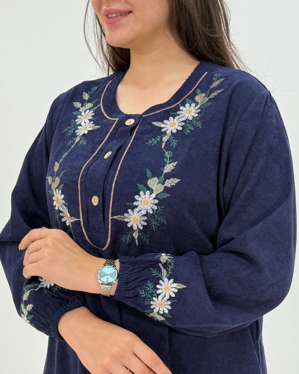 پیراهن مانتویی آتی ( مخمل کبریتی گلدوزی ) کد محصول 1434