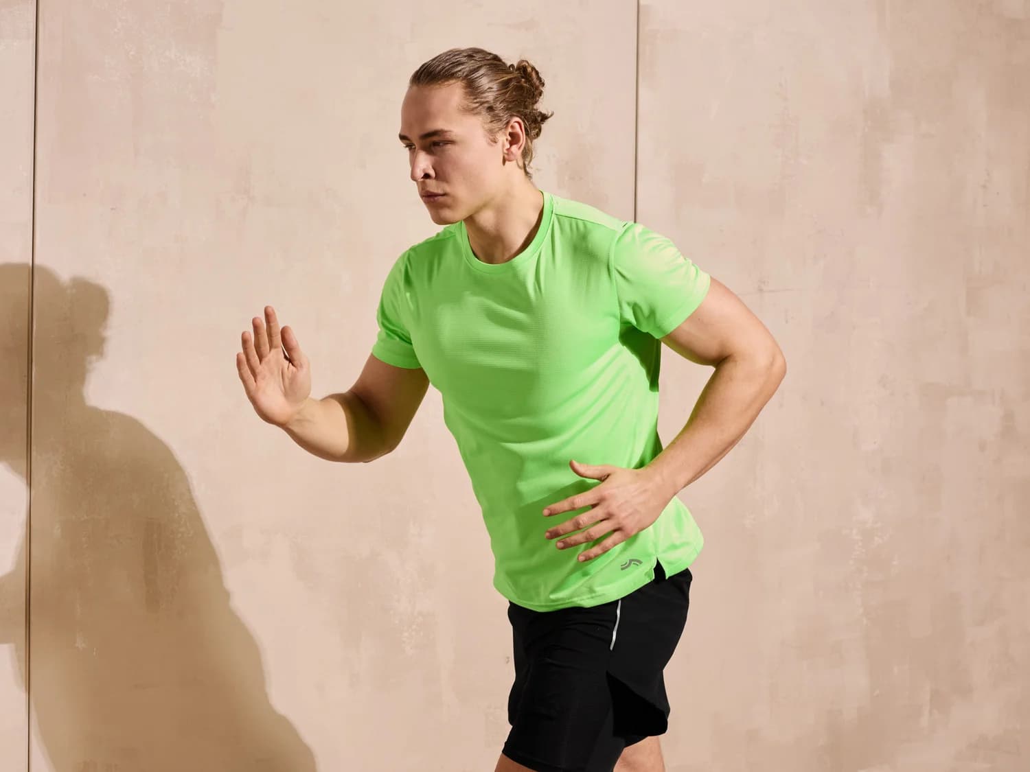 تیشرت ورزشی مردانه برند کریویت کد ۴۵۰۱۲۶۲