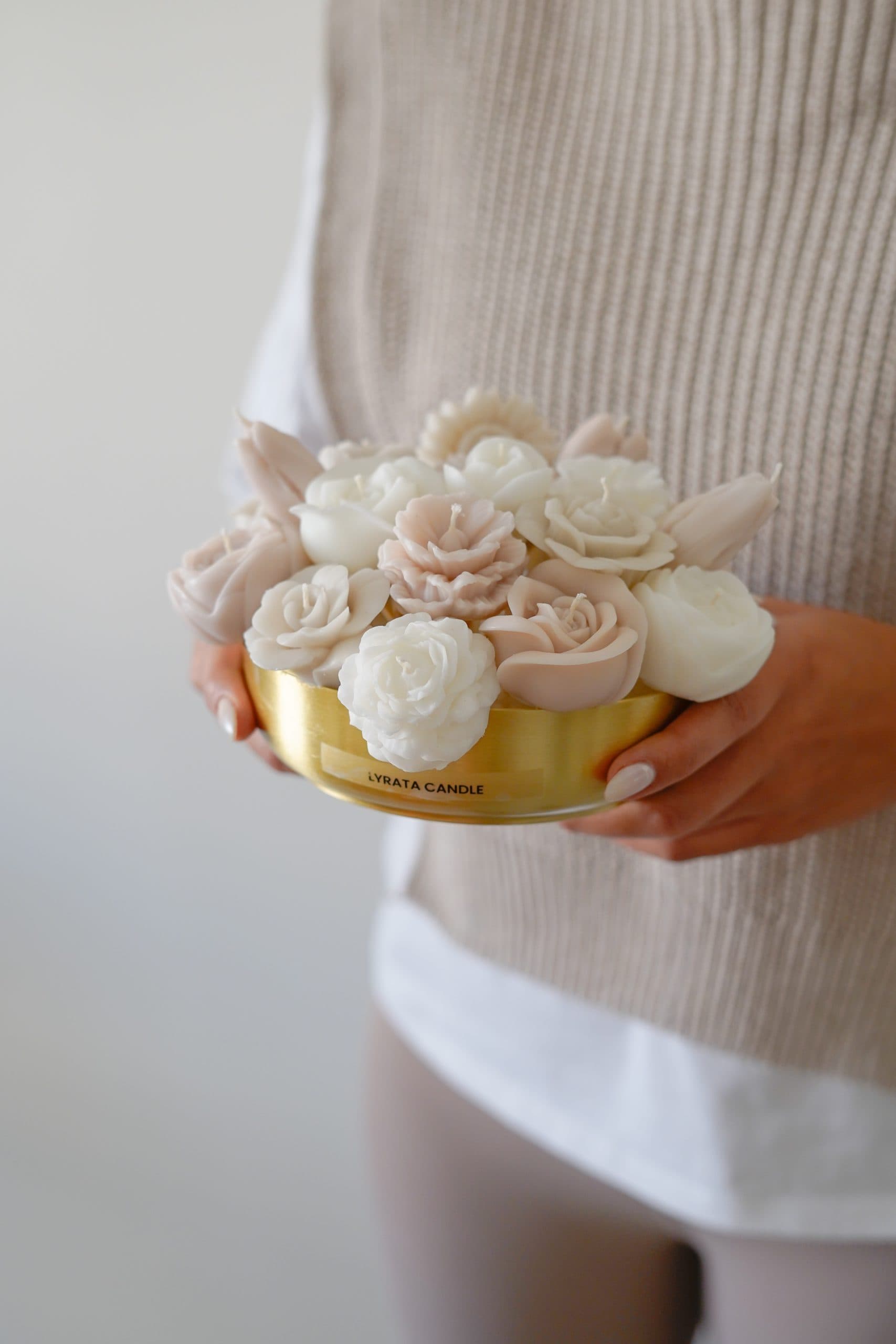 شمع دست ساز ظرف برنجی گل