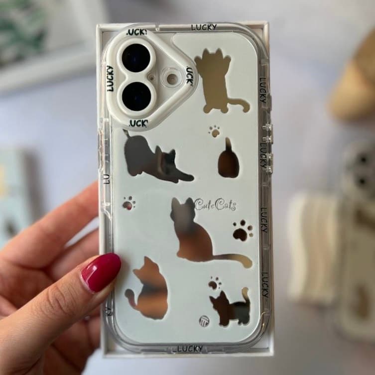 قاب بالشتی آیینه ای گربه سفید