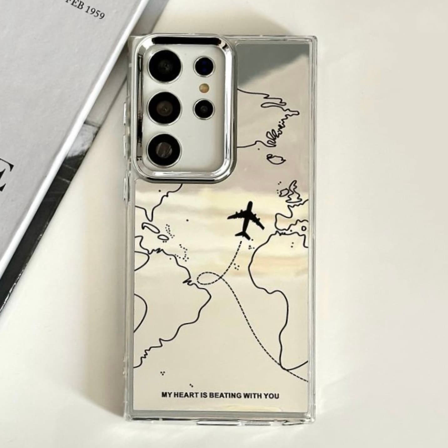 قاب آیینه ای مسیر پرواز