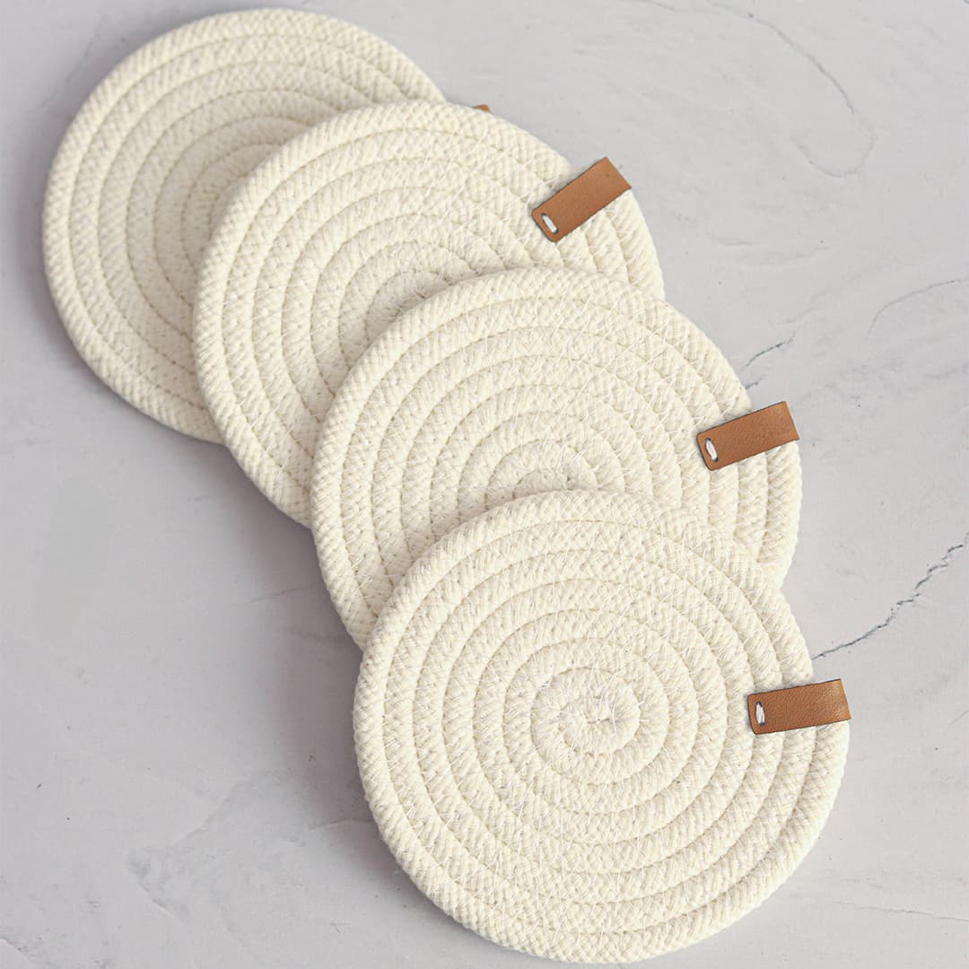 زیر لیوانی قیطون سفید دست بافت مینیمال