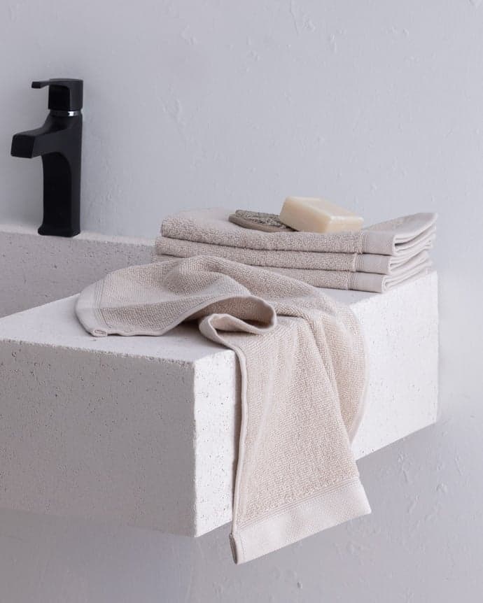 ست ۴ عددی حوله دست مادام کوکو طرح Avelia سایز ۳۰×۵۰ سانتی متر