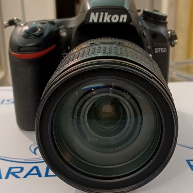 دوربین عکاسی نیکون دست دوم Nikon D750 Kit 24-120mm f/4 G VR (۱۶۱۹۷ شات)