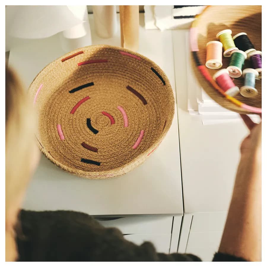 سبد حصیری ایکیا مدل MAVINN جنس جوت (الیاف کنف)، ۲۸ سانتی‌متر