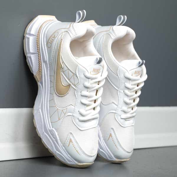 کتونی اسپرت نایک سفید کرم RADIX