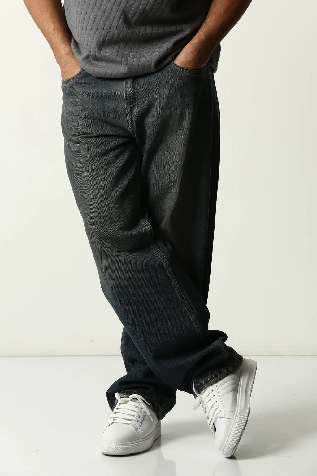 شلوارجین نیم بگ مردانه