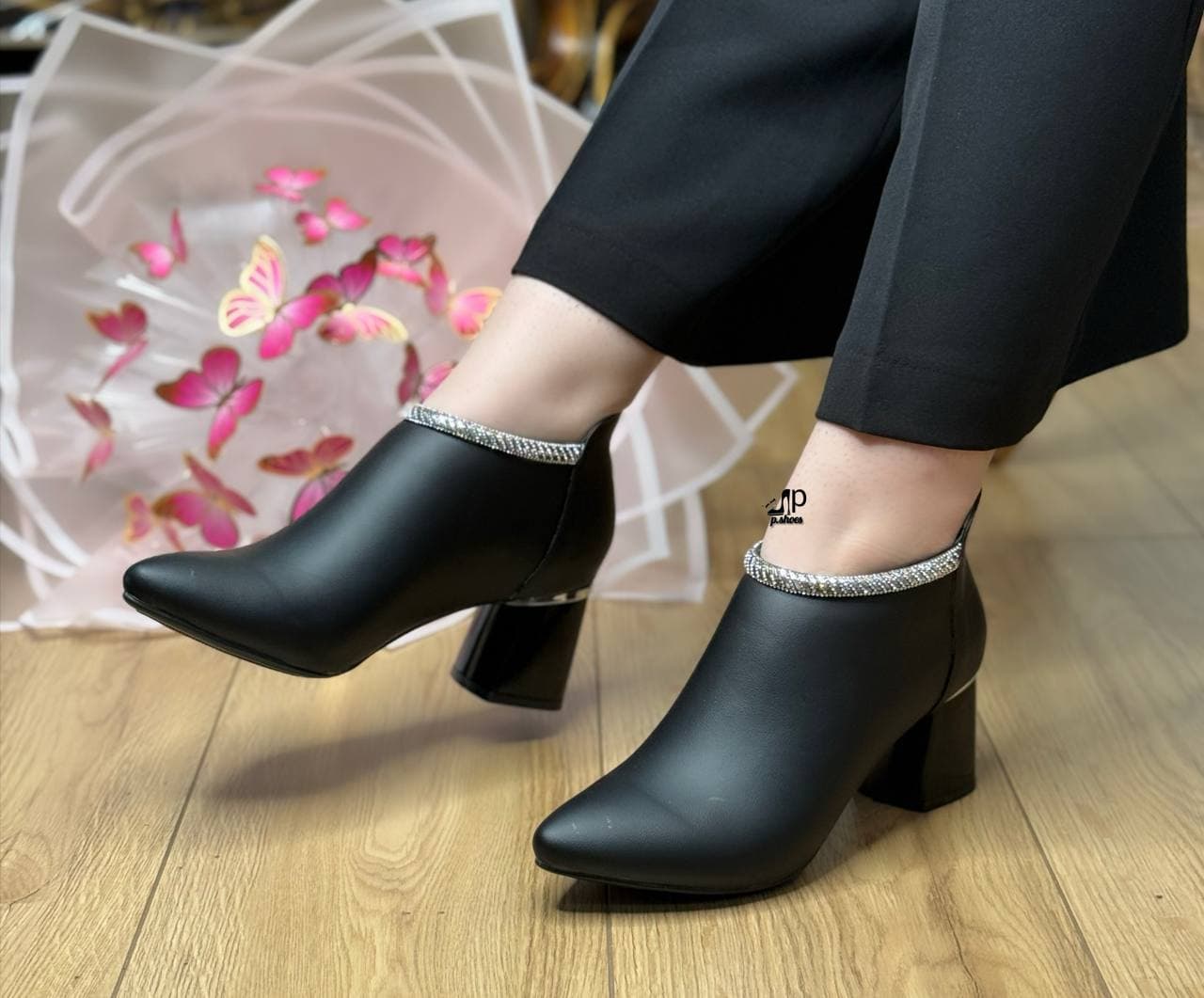 کفش کلاسیک زنانه پاشنه ۶ سانت مدل کایا