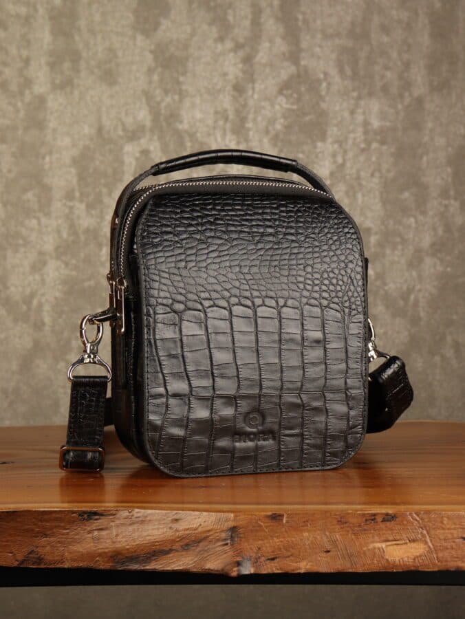 کیف دوشی مردانه چرم طبیعی کروکودیلی بیورا مدل dbb80