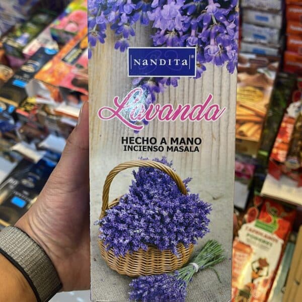 فروش عمده پک 6 بسته ای عود شاخه ای مدل لوندر ( اسطوخودوس ) Lavender برند ناندیتا(NANDITA)