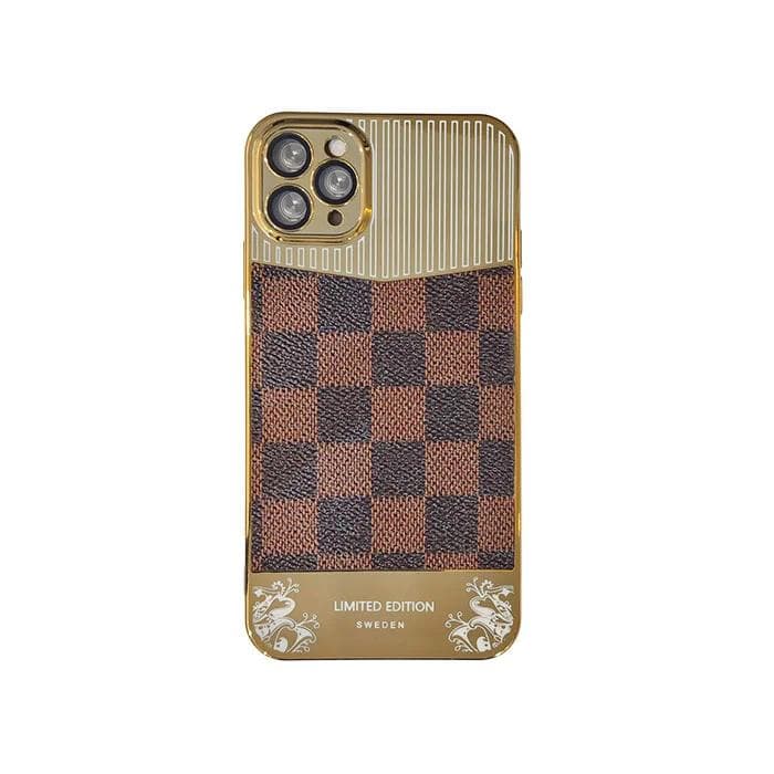 کاور گوشی آیفون 13Pro Max طرح LV Golden4