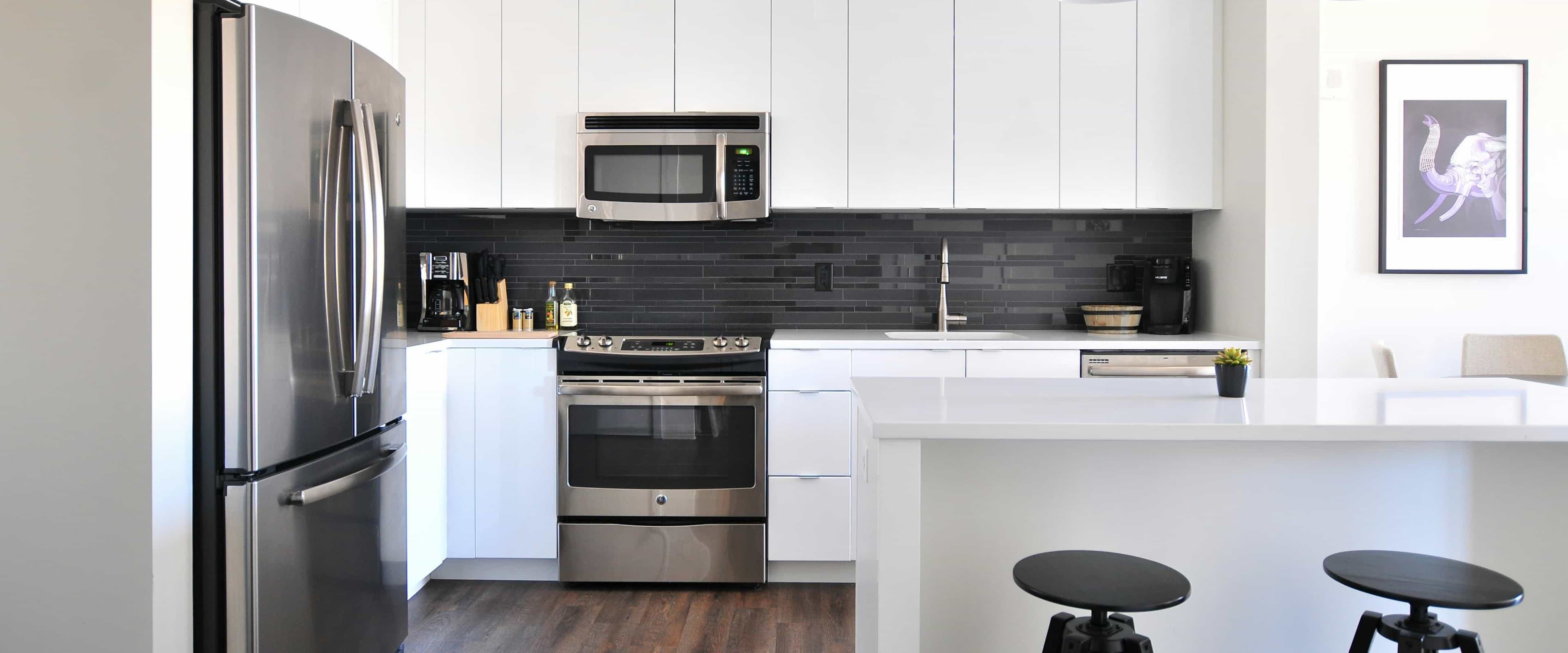 بنر فروشگاه لوازم خانگی زمانی