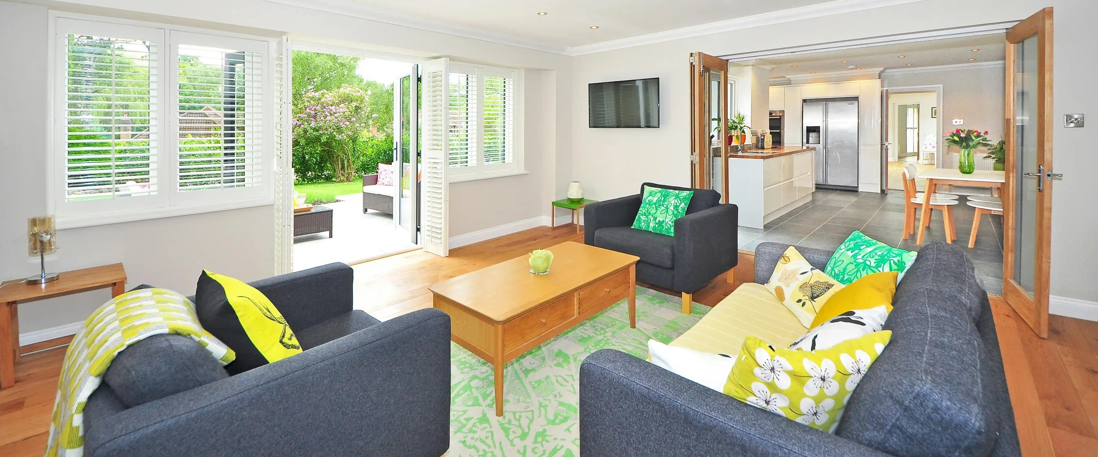 بنر فروشگاه پارچه مبلی سناتور