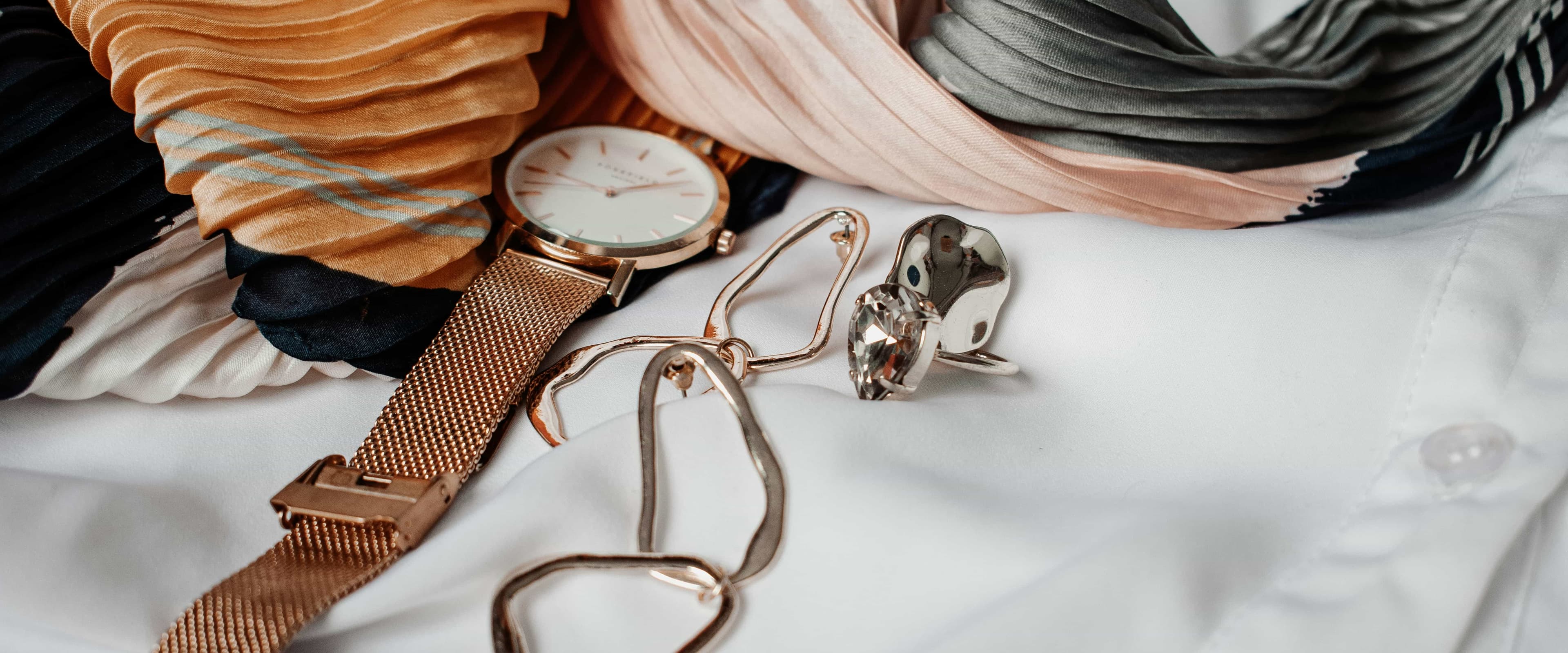 بنر فروشگاه بدلیجات گلچین نیا