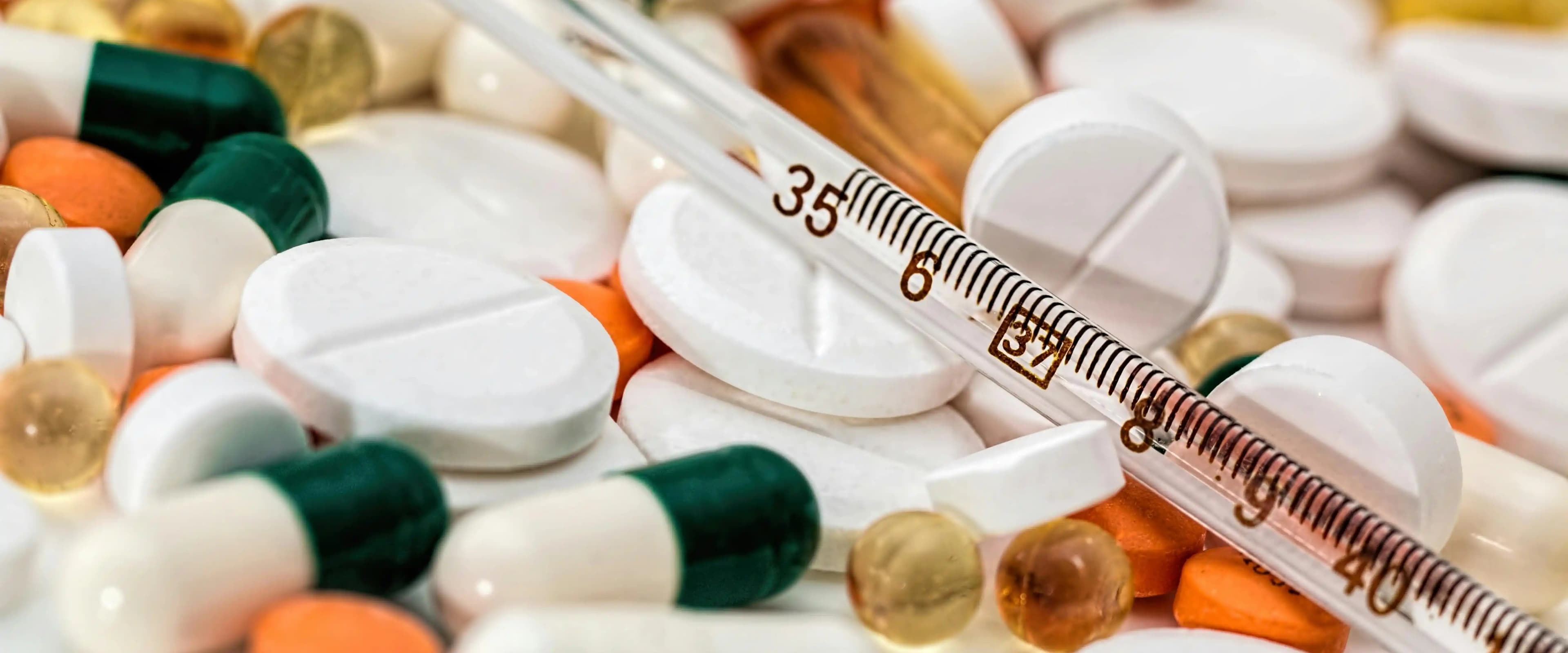 بنر فروشگاه داروخانه دکتر صفورا بهرامی