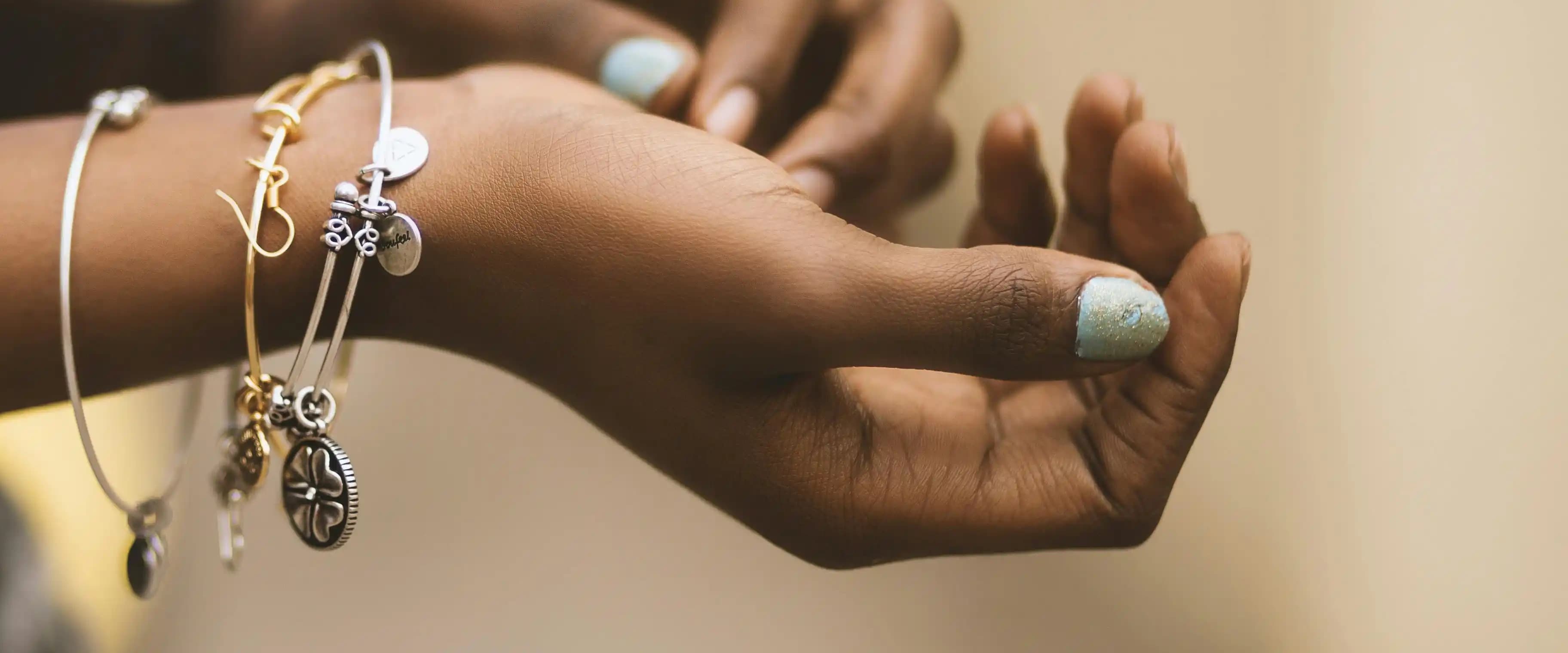 بنر فروشگاه جواهری نور