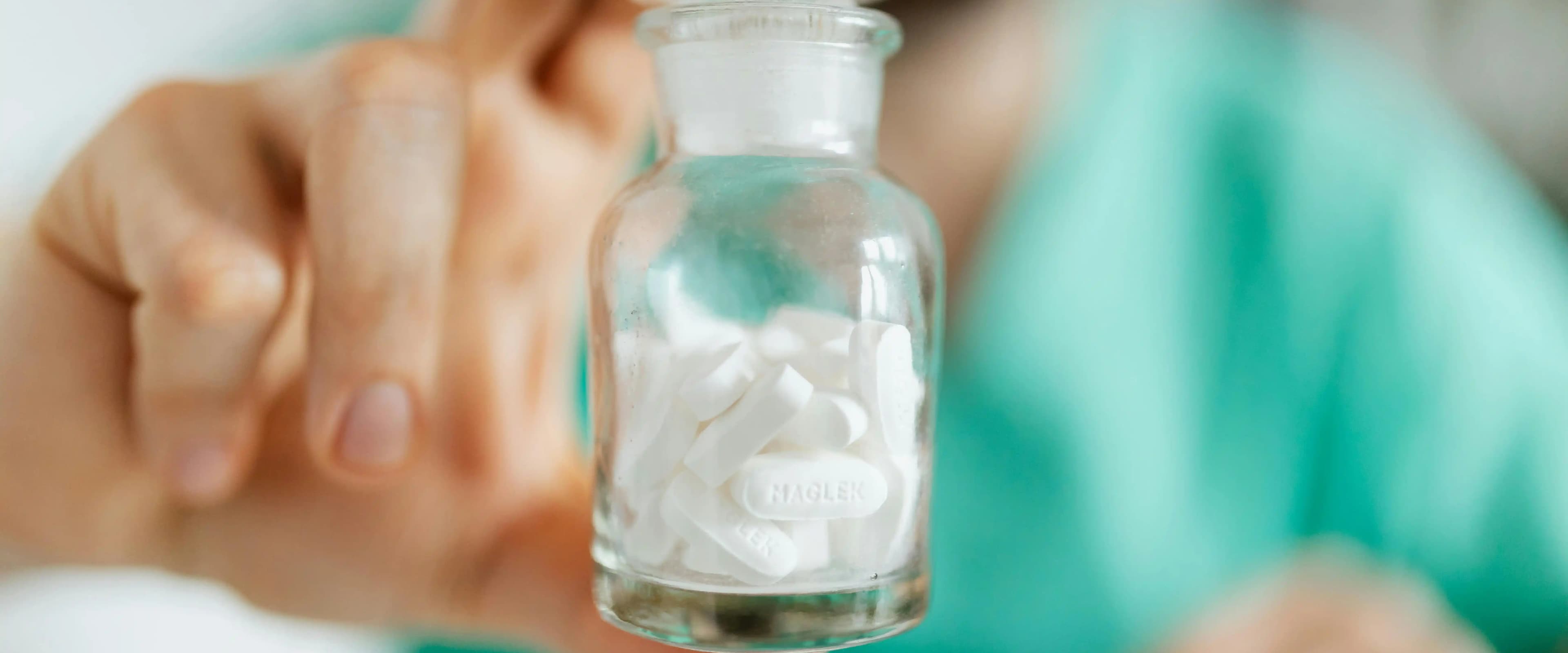 بنر فروشگاه داروخانه امام رضا