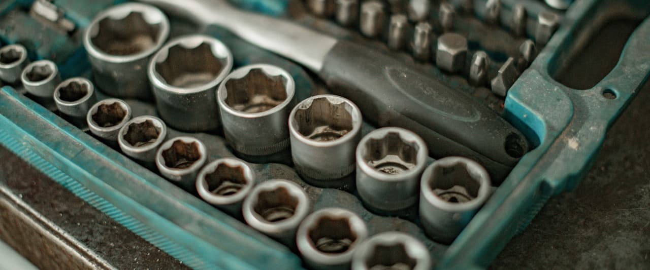 بنر فروشگاه ابزار پورکیوان