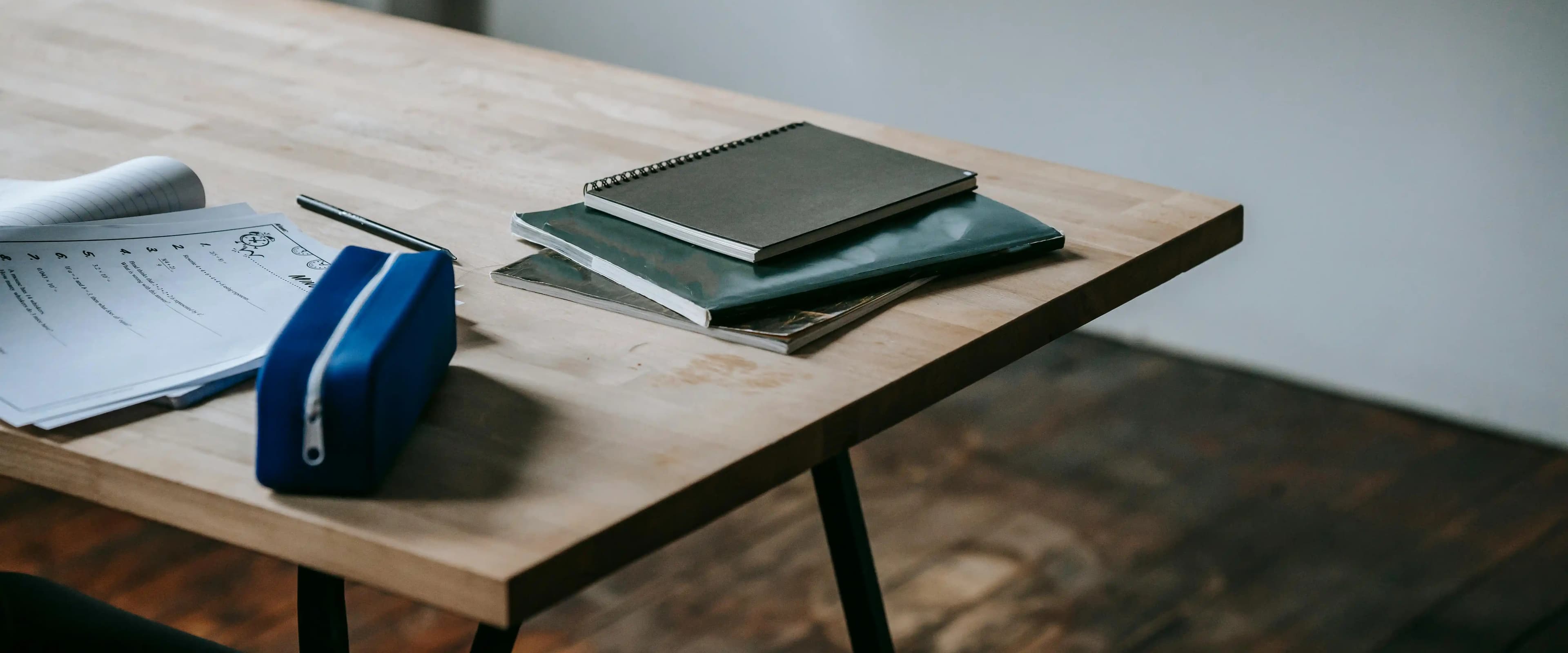 بنر فروشگاه نوشت افزار سعادت