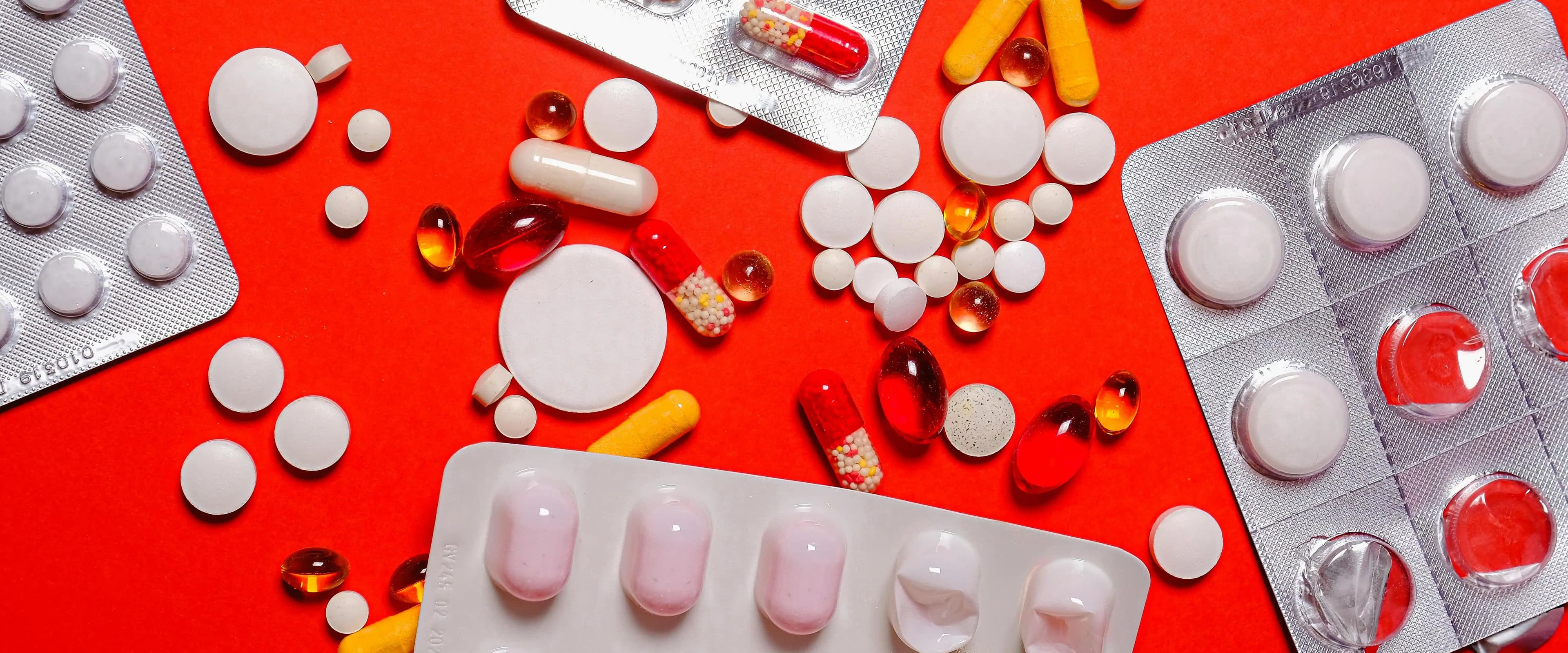 بنر فروشگاه داروخانه دكتر اسكندريان