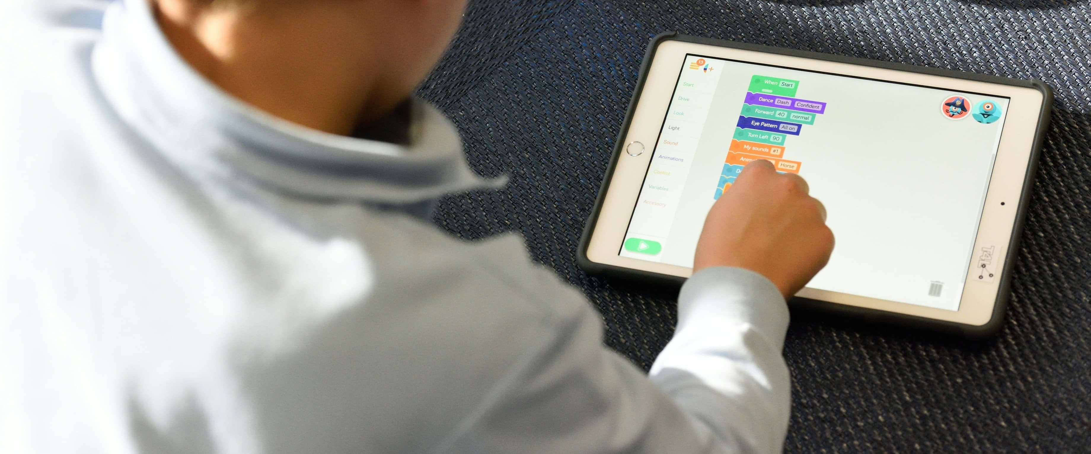 بنر فروشگاه موسسه آموزشی هزار